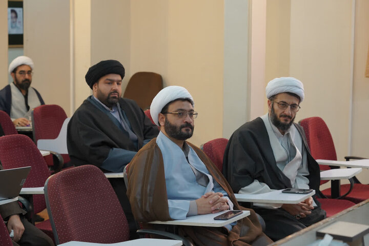 تصاویر/ آیین رونمایی از دو اثر فلسفی