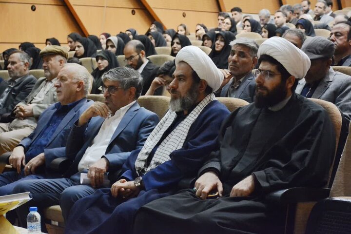 تصاویر/برگزاری محفل قرآنی گرامیداشت شهدای جنگ ۱۲ روزه در کوهدشت