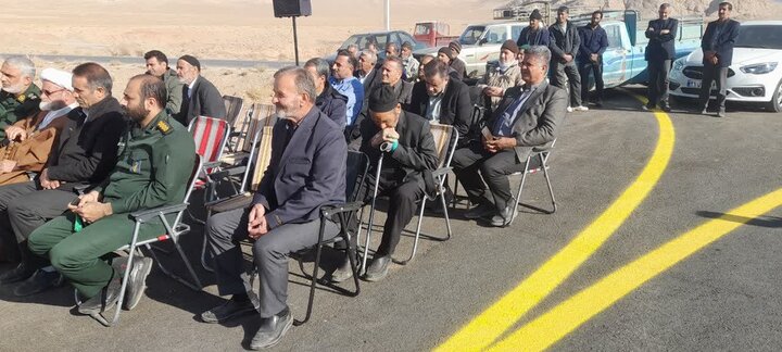 تصاویر/بهره برداری جاده مزارع انقلاب یک ودو با حضورامام جمعه جوشقان قالی