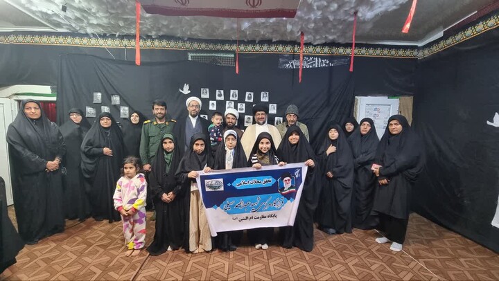 تصاویر/ بازدید امام جمعه گناوه از مجموعه فرهنگی شهدای گمنام