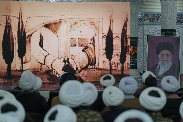 تصاویر/گردهمایی طلاب و دانشجویان بسیجی قم در آیین پیشگامان رهایی