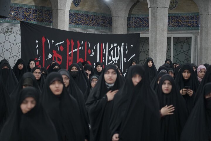 تصاویر/گردهمایی طلاب و دانشجویان بسیجی قم در آیین پیشگامان رهایی