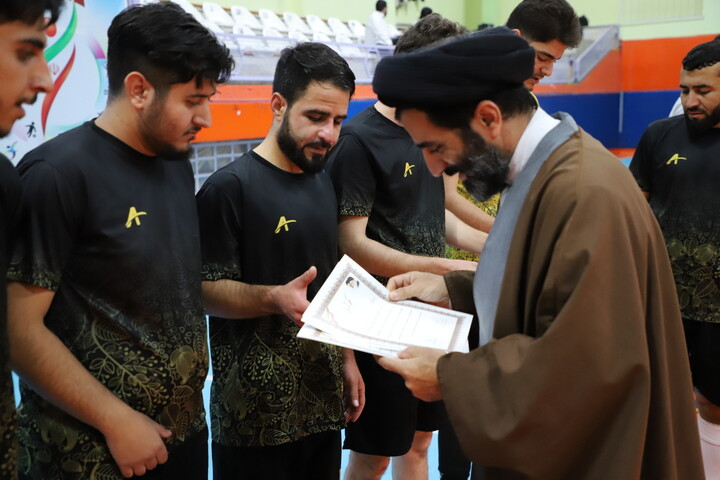 تصاویر | اختتامیه چهارمین المپیاد فرهنگی، ورزشی طلاب بسیجی آذربایجان شرقی