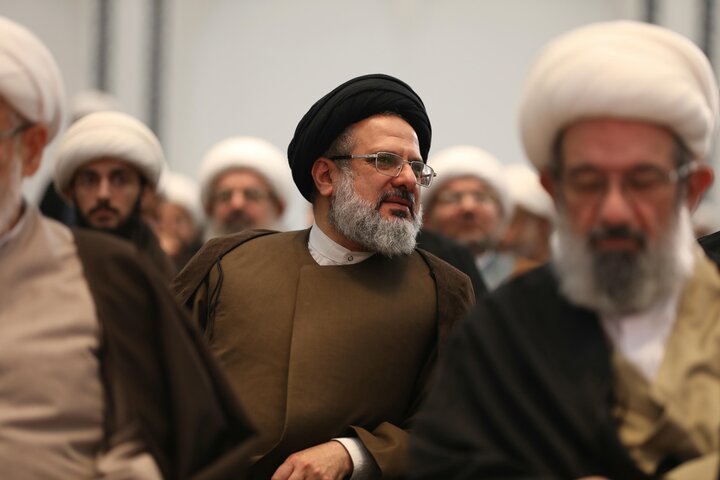 تصاویر برگزاری کنگره بین المللی آیت الله العظمی نائینی در نجف اشرف