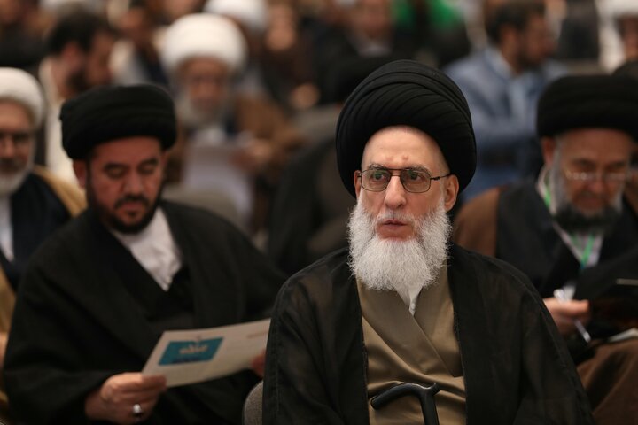 تصاویر برگزاری کنگره بین المللی آیت الله العظمی نائینی در نجف اشرف