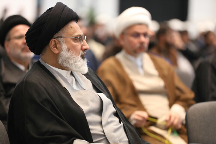 تصاویر برگزاری کنگره بین المللی آیت الله العظمی نائینی در نجف اشرف