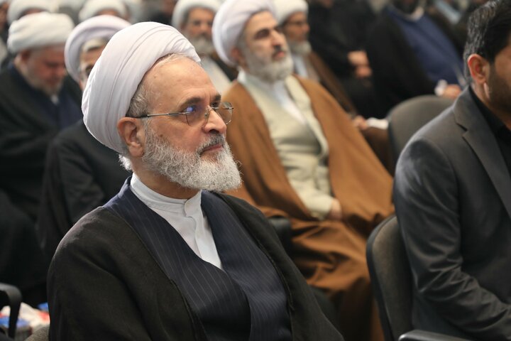 تصاویر برگزاری کنگره بین المللی آیت الله العظمی نائینی در نجف اشرف