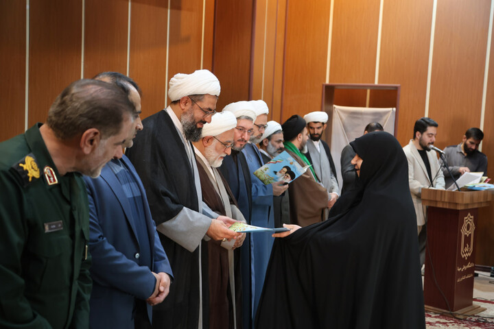 تصاویر / گردهمایی دانشجویان و طلاب بسیجی، پیشگامــان رهــایی