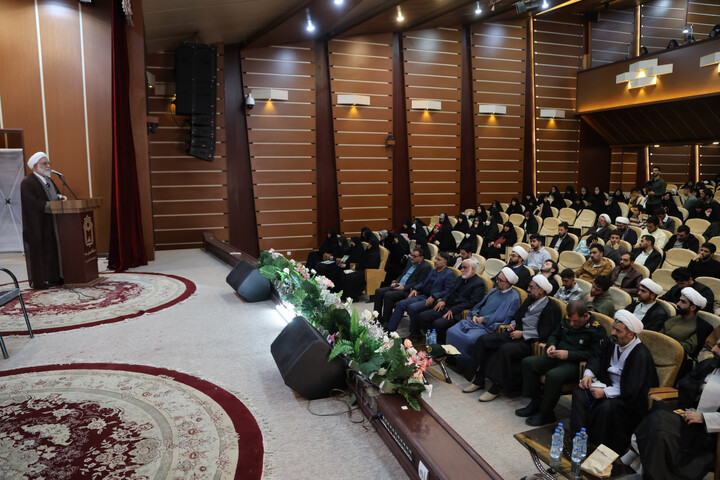 تصاویر / گردهمایی دانشجویان و طلاب بسیجی، پیشگامــان رهــایی