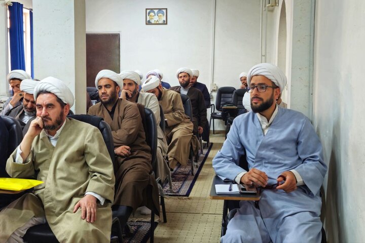 تصاویر/ برگزاری دوره تعالی۲روزه مدیران،معاونان و اساتید مدارس علمیه استان زنجان در قم