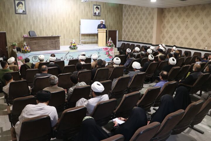 تصاویر/آیین تکریم و معارفه معاون فرهنگی و تبلیغ اداره کل تبلیغات استان مرکزی