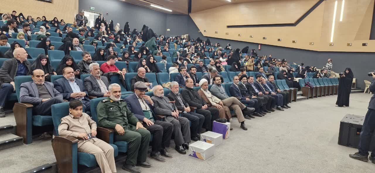 هرکسی با هر دینی هرجایی باشد از ظلم بدش می آید