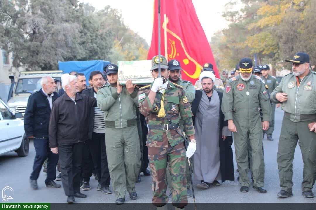 استقبال از پیکر مطهر شهید گمنام در مرکز آموزش هوانیروز شهید وطن پور اصفهان+ تصاویر