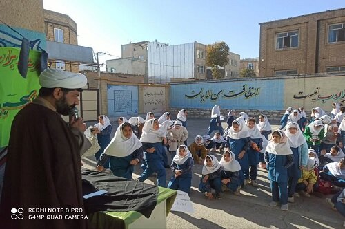 الگوگیری از سیره حضرت زهرا(س) زندگی انسان را متحول می‌کند