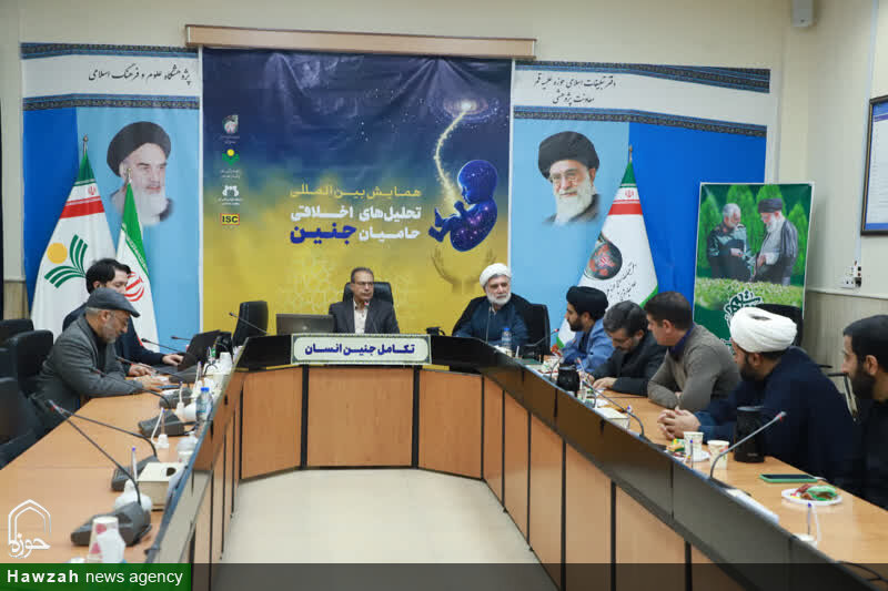 حسن حسنی‌بافرانی، استاد تمام دانشگاه علوم پزشکی کاشان