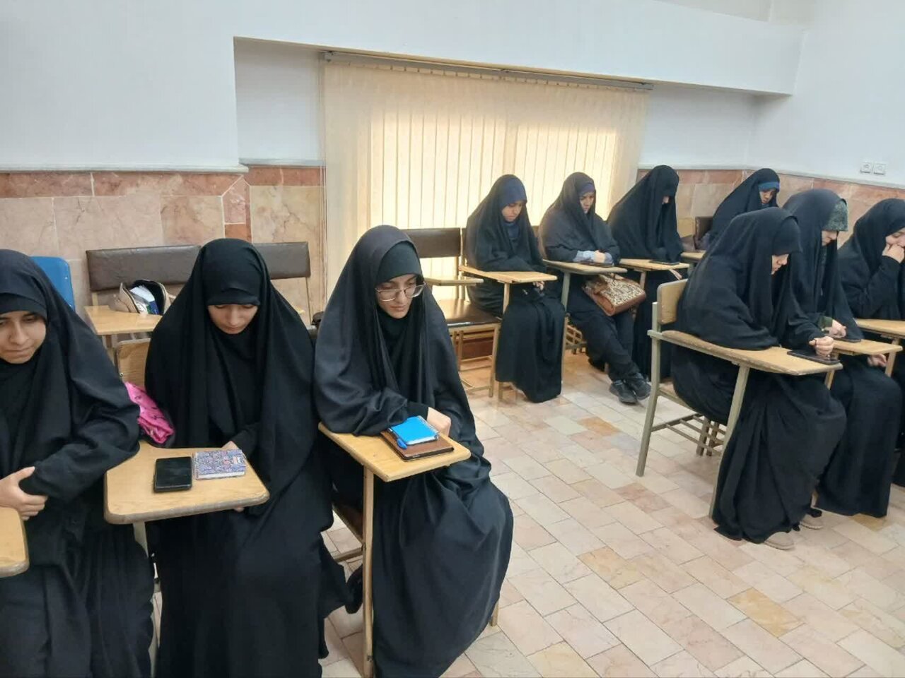 نشست مدرسه علمیه تخصصی فاطمیه کرمان