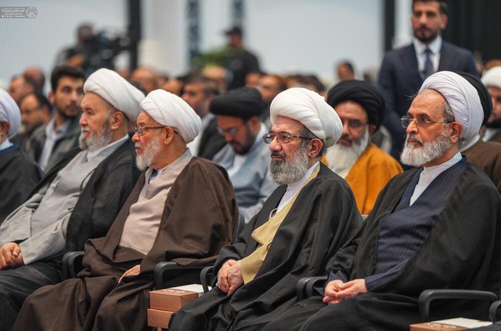 بِرَعَايَةِ العتبة العلوية المقدسة.. انطلاق أعمال المؤتمر الدولي الخاص باستذكار العلامة النائيني في النجف الأشرف