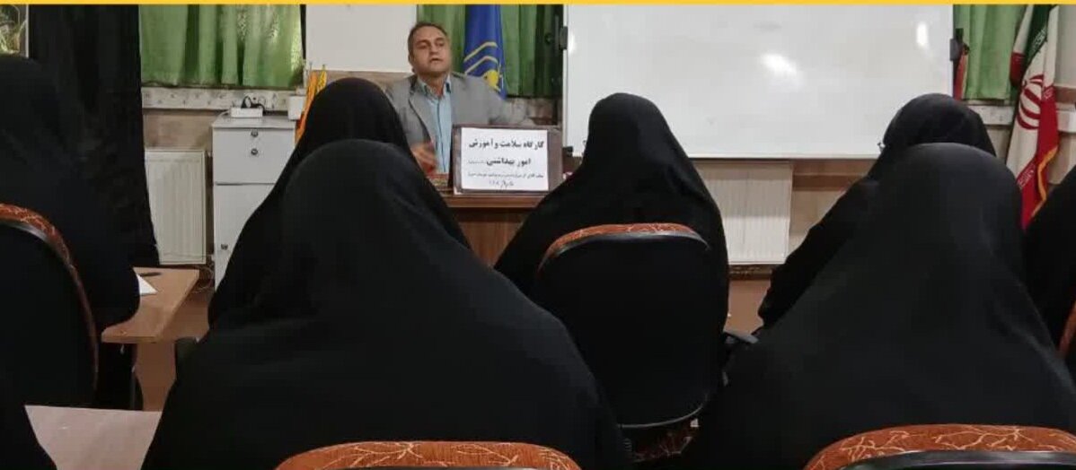 تأکید بر پیوند علم، خودشناسی و فرهنگ ایرانی در مدرسه علمیه هاجر خمین