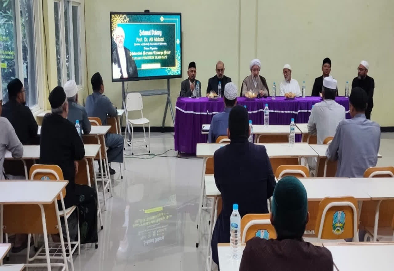 Pelayanan Ilmiah dan Pendidikan Santri sebagai Manifestasi “Kautsar”