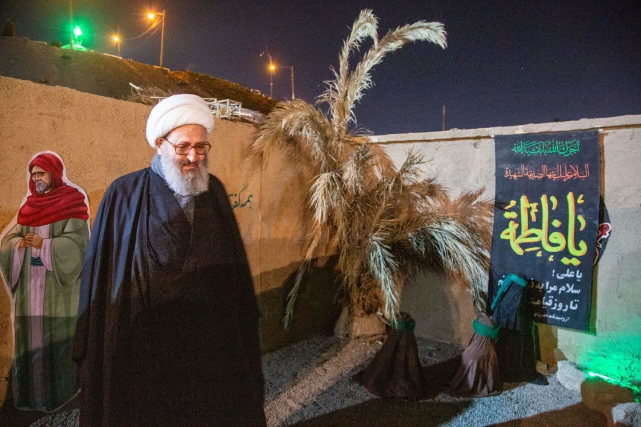 پنجمین سوگواره تجسّمی چادرِخاکی در قم به ایستگاه آخر رسید