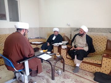 تصاویر/برگزاری امتحان شفاهی در مدرسه علمیه امام باقر علیه (ع) کامیاران