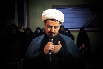 تصاویر/ عزاداری شهادت حضرت زهرا(س) در مدرسه علمیه جعفریه زرند