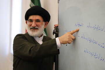 تصاویر/ دوره دانش‌افزایی ولایت فقیه ویژه  اساتید حوزه‌ های علمیه شمالغرب کشور