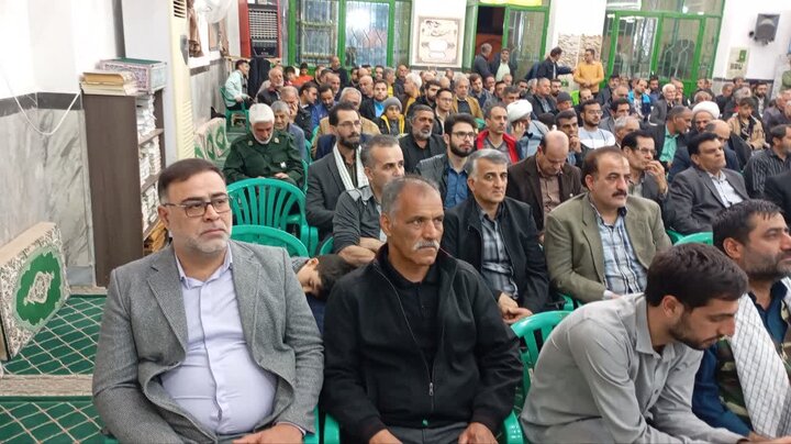 تصاویر/ گرامیداشت یاد و خاطرهٔ اوّلین شهید بسیجی نصرآباد(سفیدشهر)