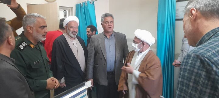 تصاویر/ حضورامام جمعه جوشقان قالی در مراسم کلنگ زنی سالن ورزشی شهرداری ومرکز جامع سلامت جوشقان قالی