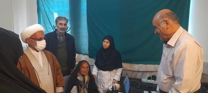 تصاویر/ حضورامام جمعه جوشقان قالی در مراسم کلنگ زنی سالن ورزشی شهرداری ومرکز جامع سلامت جوشقان قالی