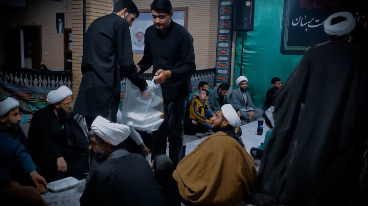 عزاداری شهادت حضرت زهرا(س) در مدرسه علمیه جعفریه زرند