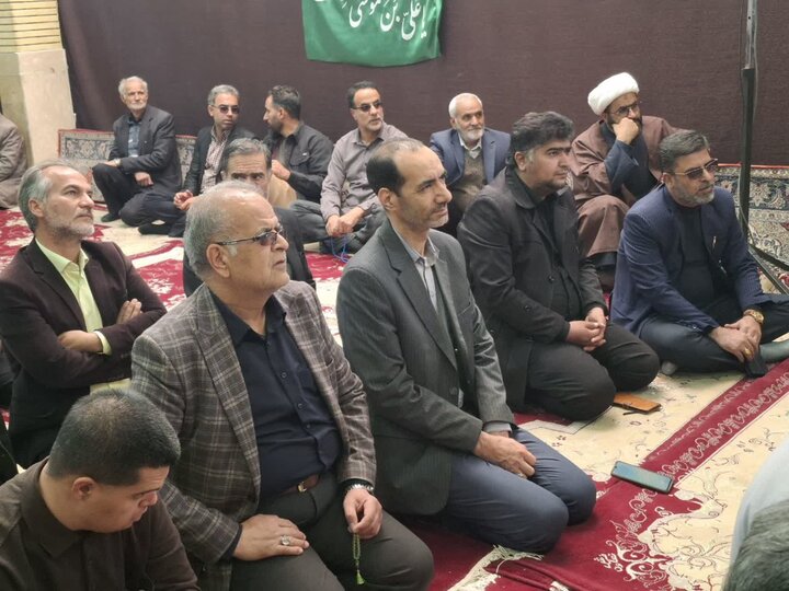 تصاویر/ نماز عبادی سیاسی بخش برزک در روستای آزران