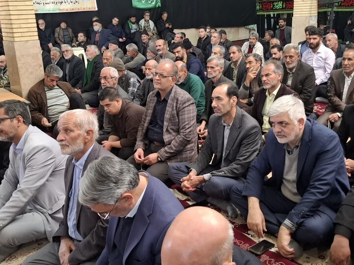 تصاویر/ نماز عبادی سیاسی بخش برزک در روستای آزران