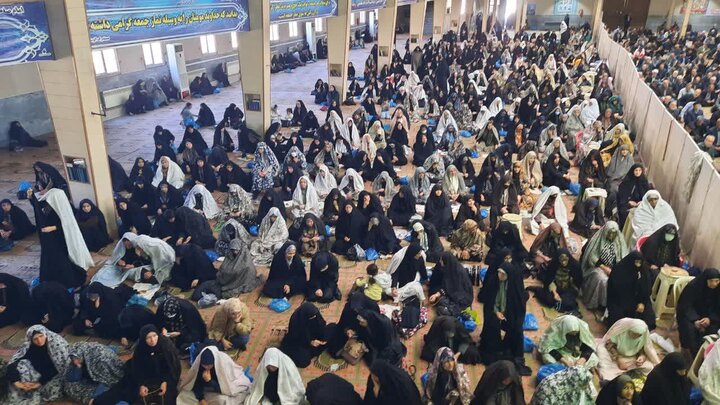 تصاویر/اقامه نماز عبادی سیاسی جمعه در خمین