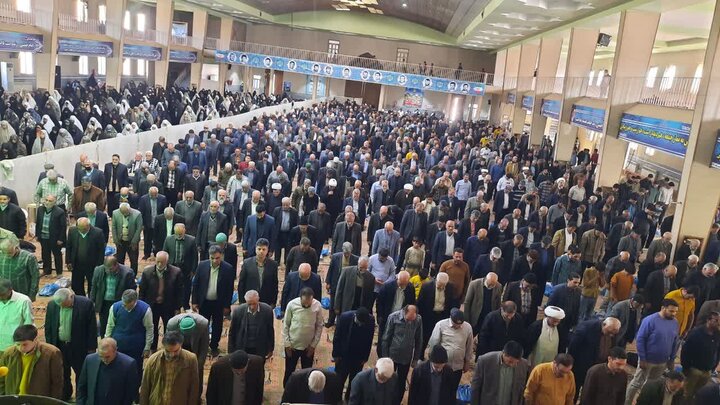 تصاویر/اقامه نماز عبادی سیاسی جمعه در خمین