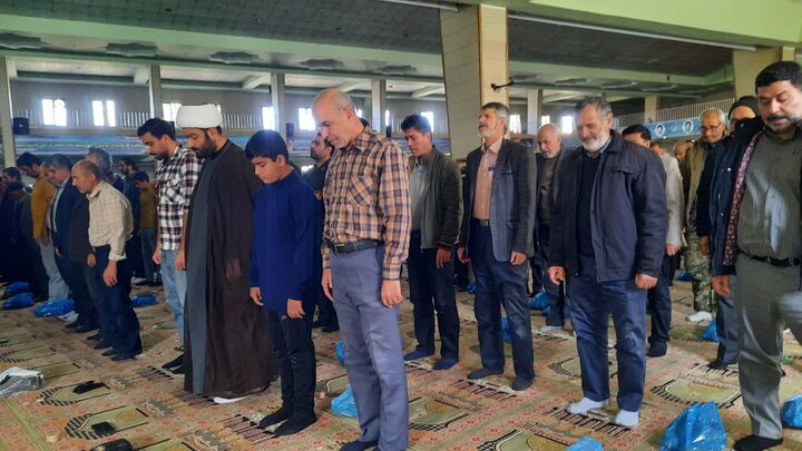 تصاویر/اقامه نماز عبادی سیاسی جمعه در خمین