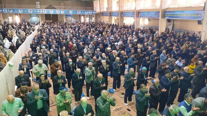 تصاویر/اقامه نماز عبادی سیاسی جمعه در خمین