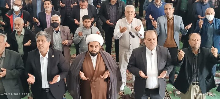 تصاویر/اقامه عبادی سیاسی جمعه در ساوه