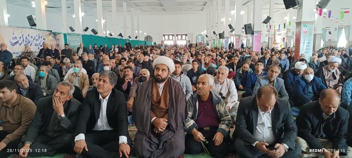 تصاویر/اقامه عبادی سیاسی جمعه در ساوه