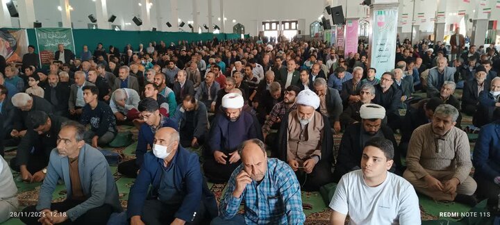 تصاویر/اقامه عبادی سیاسی جمعه در ساوه