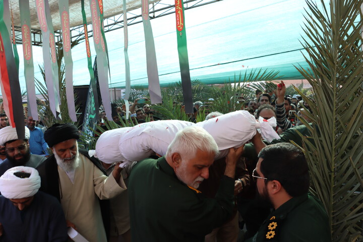 تشییع و تدفین پیکر مطهر شهید گمنام در مصلی امام خمینی(ره) اهواز