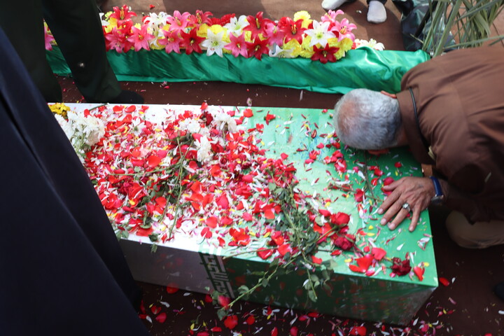 تشییع و تدفین پیکر مطهر شهید گمنام در مصلی امام خمینی(ره) اهواز