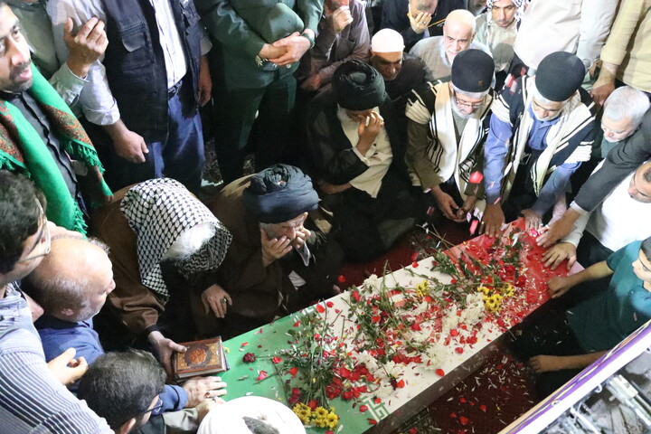 تشییع و تدفین پیکر مطهر شهید گمنام در مصلی امام خمینی(ره) اهواز