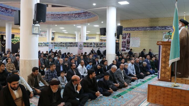 تصاویر/ اقامه نماز جمعه در شهرستان ایوان