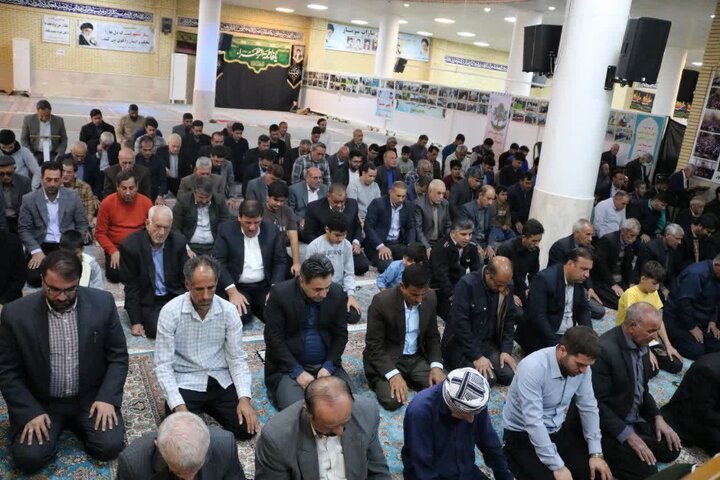 تصاویر/ اقامه نماز جمعه در شهرستان ایوان