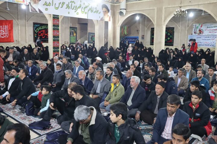 تصاویر/ آیین رونمایی از مجموعه سه‌جلدی قاب‌های افتخار؛ خاطرات شهید طلبه سید محمدجواد حسینی فیروزآبادی