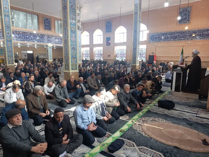 تصاویر/ اقامه نماز جمعه شهرستان نقده