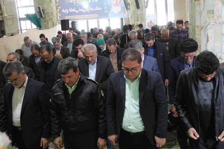 تصاویر/ برگزاری نماز جمعه شهرستان خاتم