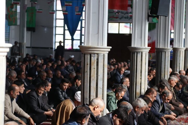 تصاویر/ اقامه نماز جمعه شهرستان شاهین دژ