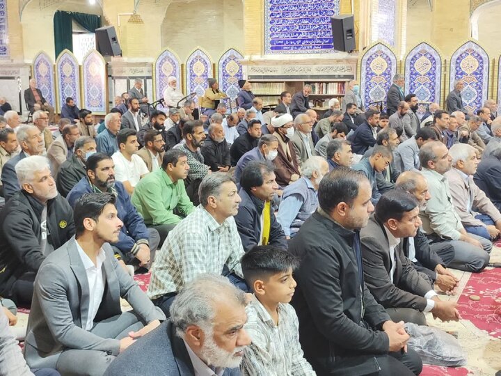 تصاویر/ اقامه نماز جمعه شهر بم